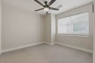 226 Sydnor St, Houston, TX 77020 - Photo 19