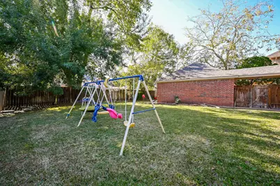9731 New Kent Drive, Sugar Land, TX 77498 - Photo 25