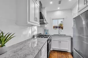 611 Harvard St, Houston, TX 77007 - Photo 7