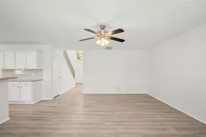 115 S Vesper Bend Circle, The Woodlands, TX 77382 - Photo 11