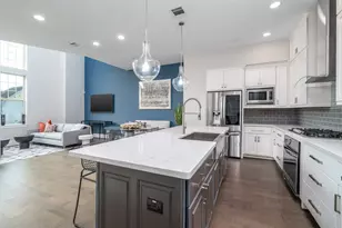 1303 Edwinstowe Trl, Houston, TX 77043 - Photo 15