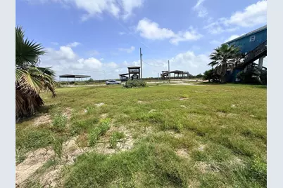 1495 Mabry St Street, Gilchrist, TX 77617 - Photo 7