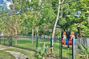 4108 Falls St, Houston, TX 77026 - Photo 1