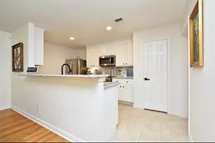 2007 Bailey St, Houston, TX 77006 - Photo 11