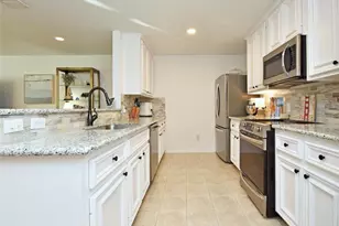 2007 Bailey St, Houston, TX 77006 - Photo 13