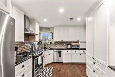 3804 September Drive, Baytown, TX 77521 - Photo 11