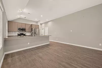 11638 Colossal Oak Drive, Houston, TX 77066 - Photo 11