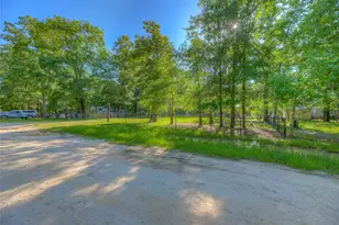 179 Somerset, Livingston, TX 77351 - Photo 7