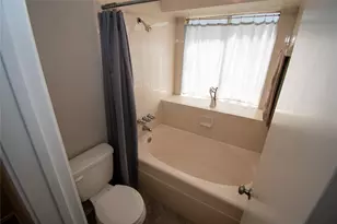 1009 Wildwood Dr, Deer Park, TX 77536 - Photo 9