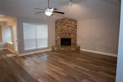 1009 Wildwood Drive, Deer Park, TX 77536 - Photo 3