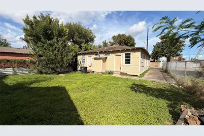 2409 Elysian Street, Houston, TX 77009 - Photo 29