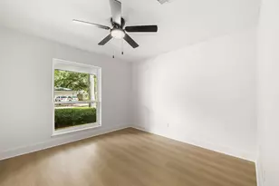1011 Festival Dr, Houston, TX 77062 - Photo 13