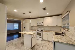 510 Gammon Dr, Houston, TX 77022 - Photo 5