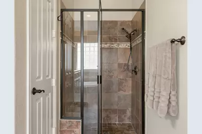 99 N Mews Wood Court, The Woodlands, TX 77381 - Photo 27