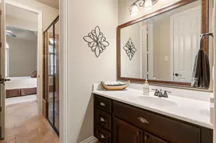 99 N Mews Wood Ct, The Woodlands, TX 77381 - Photo 23