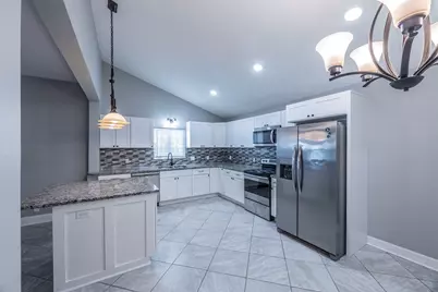 715 35th Street, Galveston, TX 77550 - Photo 5