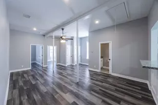 715 35th St, Galveston, TX 77550 - Photo 19