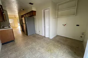 9434 Tooley Dr, Houston, TX 77031 - Photo 7