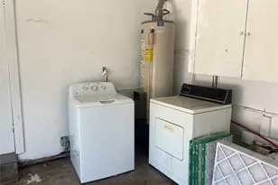 3715 Latma Dr, Houston, TX 77025 - Photo 31