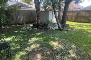 3715 Latma Dr, Houston, TX 77025 - Photo 33