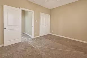 2063 W 14th 1/2 St, Houston, TX 77008 - Photo 21