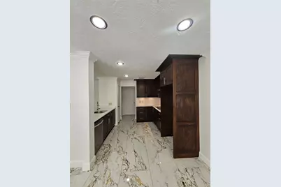 9207 Dairy View Lane, Houston, TX 77099 - Photo 5