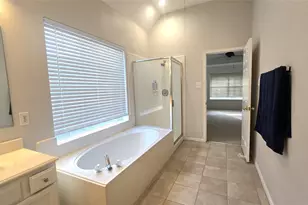 95 S Dreamweaver Cir, The Woodlands, TX 77380 - Photo 5