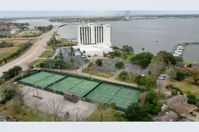 2662 Sailboat Drive, Houston, TX 77058 - Photo 25