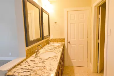 12730 Palm Desert Lane, Houston, TX 77099 - Photo 19