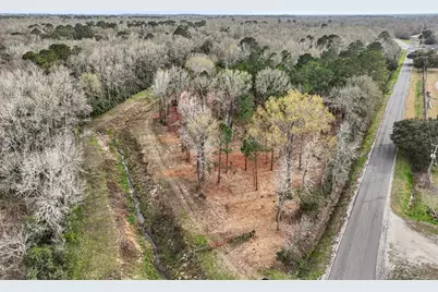 000 Lakeland Dr, Liberty, TX 77575 - Photo 1