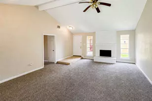 8710 Parkway Forest Dr, Houston, TX 77044 - Photo 7
