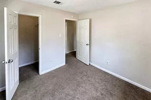 8710 Parkway Forest Dr, Houston, TX 77044 - Photo 21