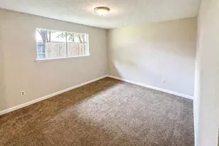 8710 Parkway Forest Dr, Houston, TX 77044 - Photo 27