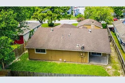 8710 Parkway Forest Drive, Houston, TX 77044 - Photo 5