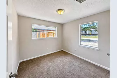 8710 Parkway Forest Drive, Houston, TX 77044 - Photo 23