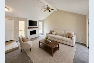 8710 Parkway Forest Drive, Houston, TX 77044 - Photo 9