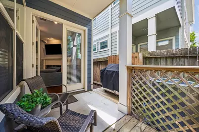 1011 W 14th Street, Houston, TX 77008 - Photo 5