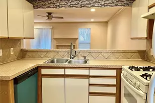 2808 Grants Lake Blvd, Sugar Land, TX 77479 - Photo 5