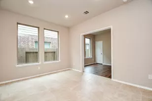 5039 Azalea Trace Dr, Houston, TX 77066 - Photo 5