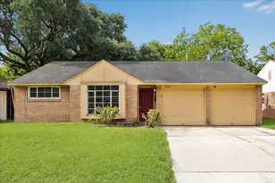 3919 Heatherbrook Dr, Houston, TX 77045 - Photo 1