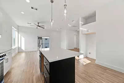 4704 Thornton Views Road, Houston, TX 77018 - Photo 17