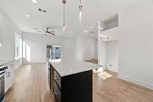 4704 Thornton Vws Rd, Houston, TX 77018 - Photo 17