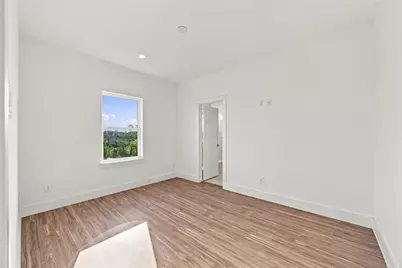 4704 Thornton Views Road, Houston, TX 77018 - Photo 19