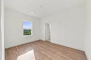 4704 Thornton Vws Rd, Houston, TX 77018 - Photo 19