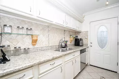 1938 Augusta Drive, Houston, TX 77057 - Photo 5