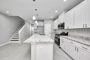 4011 Elmwood St, Houston, TX 77051 - Photo 9