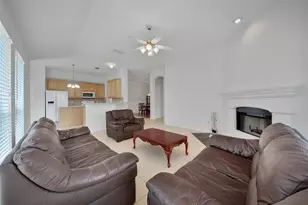 9918 Memorial Crossing Dr, Tomball, TX 77375 - Photo 13