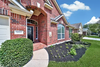 9918 Memorial Crossing Drive, Tomball, TX 77375 - Photo 3