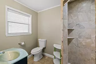 1905 Zapp Ln, Pasadena, TX 77502 - Photo 13