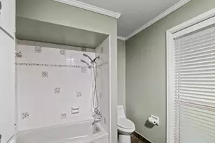 1905 Zapp Ln, Pasadena, TX 77502 - Photo 11